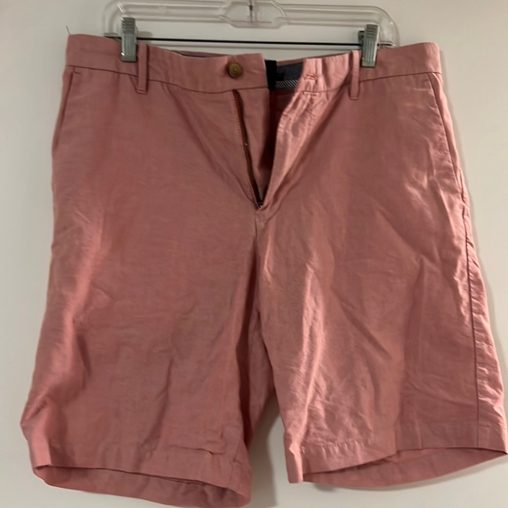 Izod men’s shorts size 33